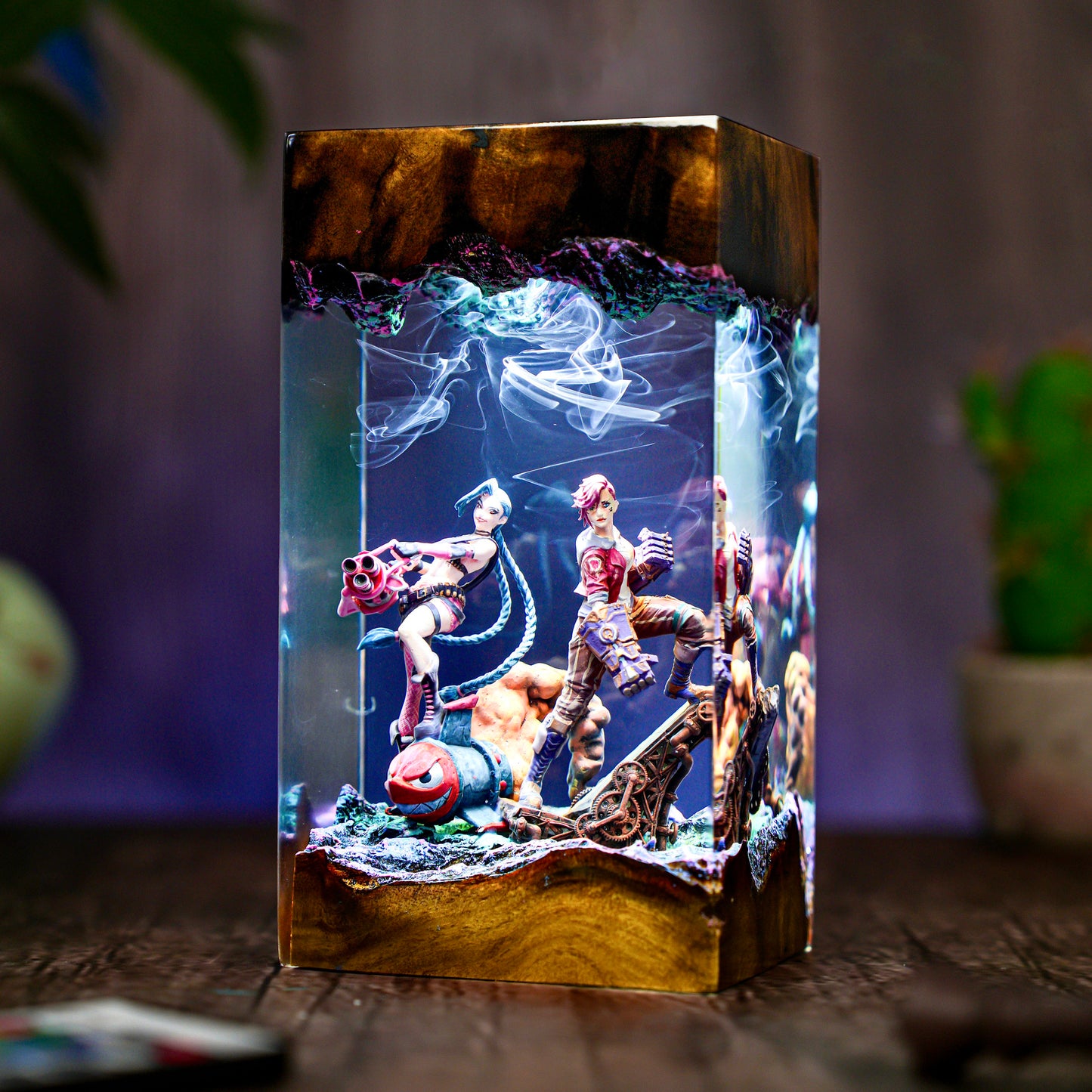 Jin & Vi Resin lamp