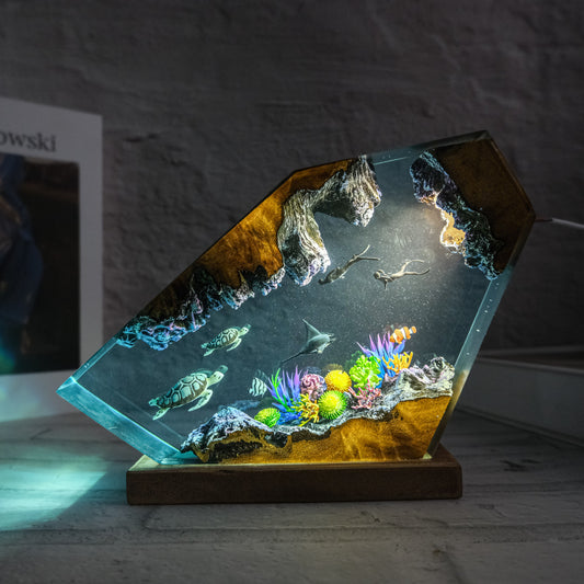 Ocean resin lamps: Stingrays, Turtles and Divers