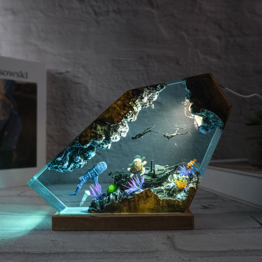 Ocean resin lamps: Whale Sharks, Turtles and Divers