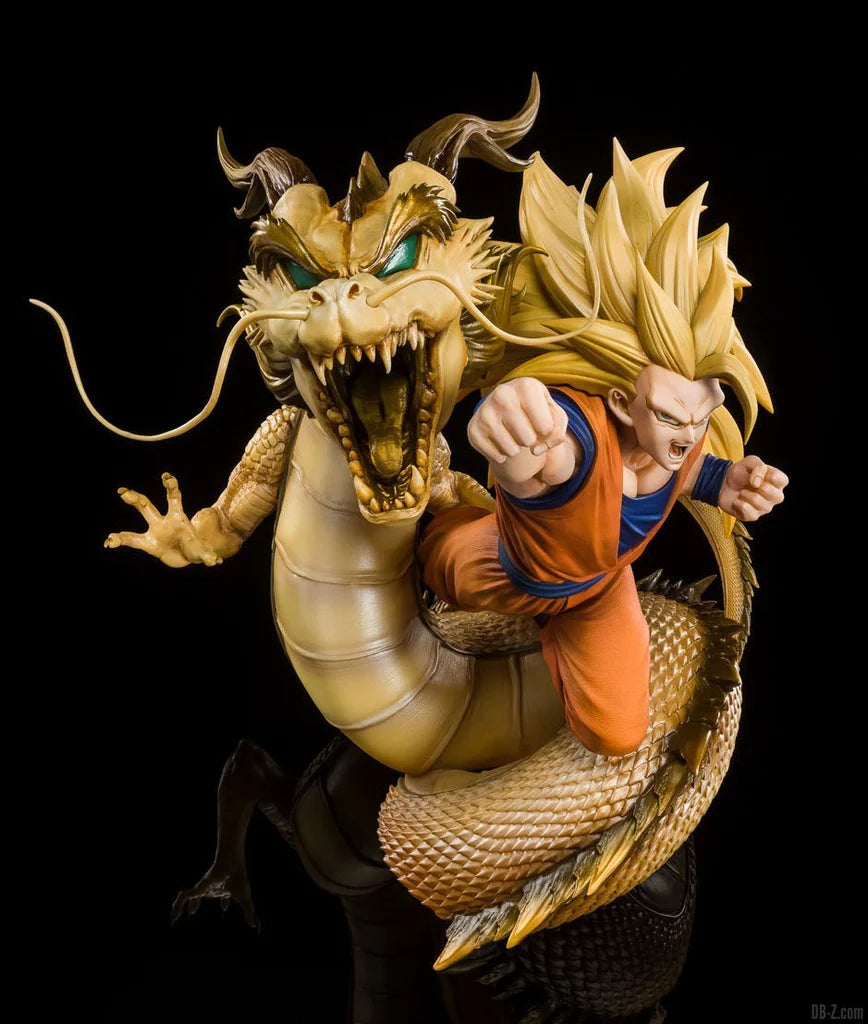 Dragon Ball Z Goku Super Saiyan 3 Dragon Fist Figures